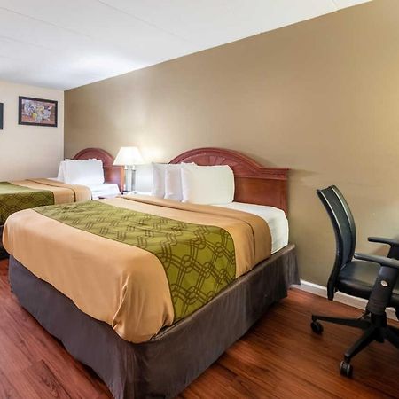 Econo Lodge Franklin Buitenkant foto