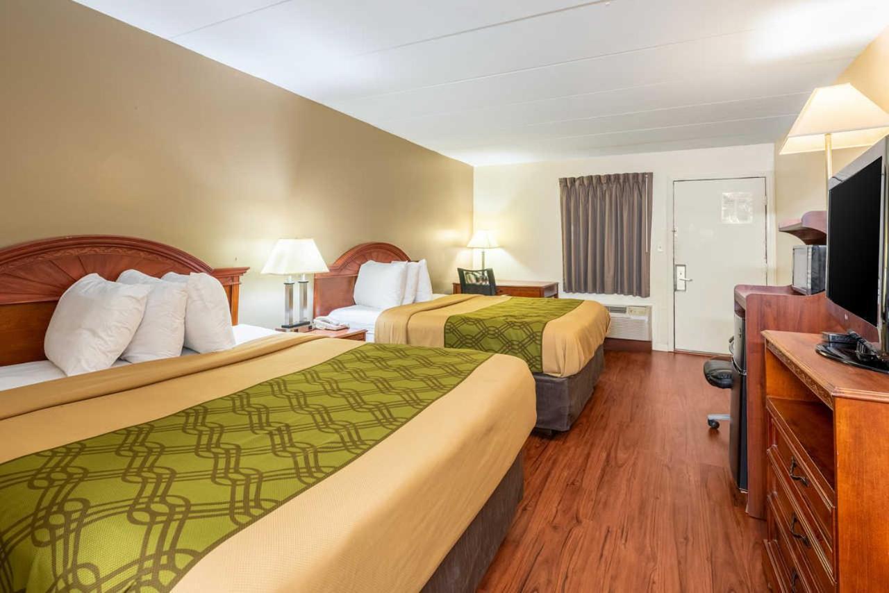 Econo Lodge Franklin Buitenkant foto