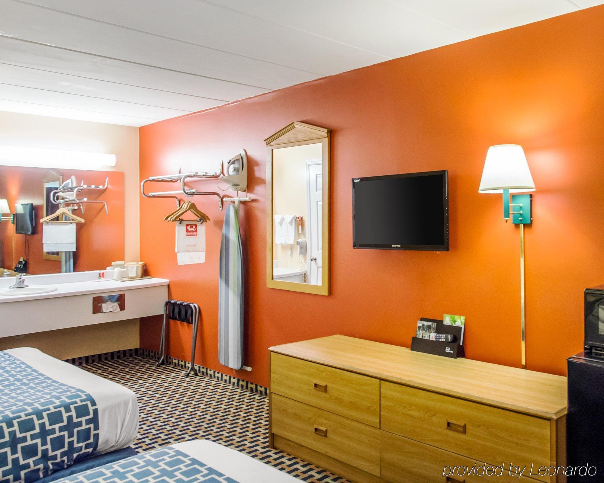 Econo Lodge Franklin Buitenkant foto